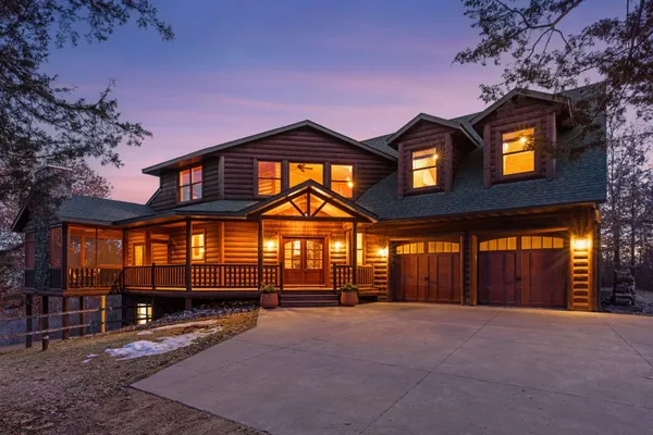 $1,100,000 | 1796 82nd Street, New Richmond, WI 54017