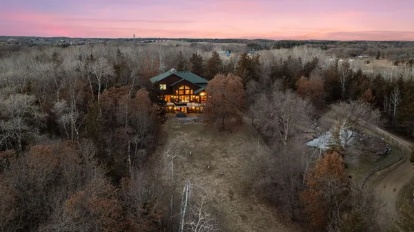 $1,100,000 | 1796 82nd Street, New Richmond, WI 54017