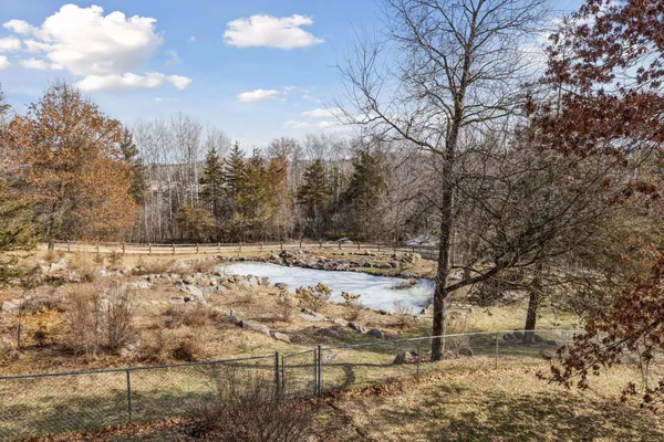 $1,100,000 | 1796 82nd Street, New Richmond, WI 54017