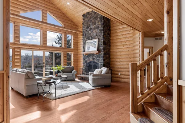 $1,100,000 | 1796 82nd Street, New Richmond, WI 54017