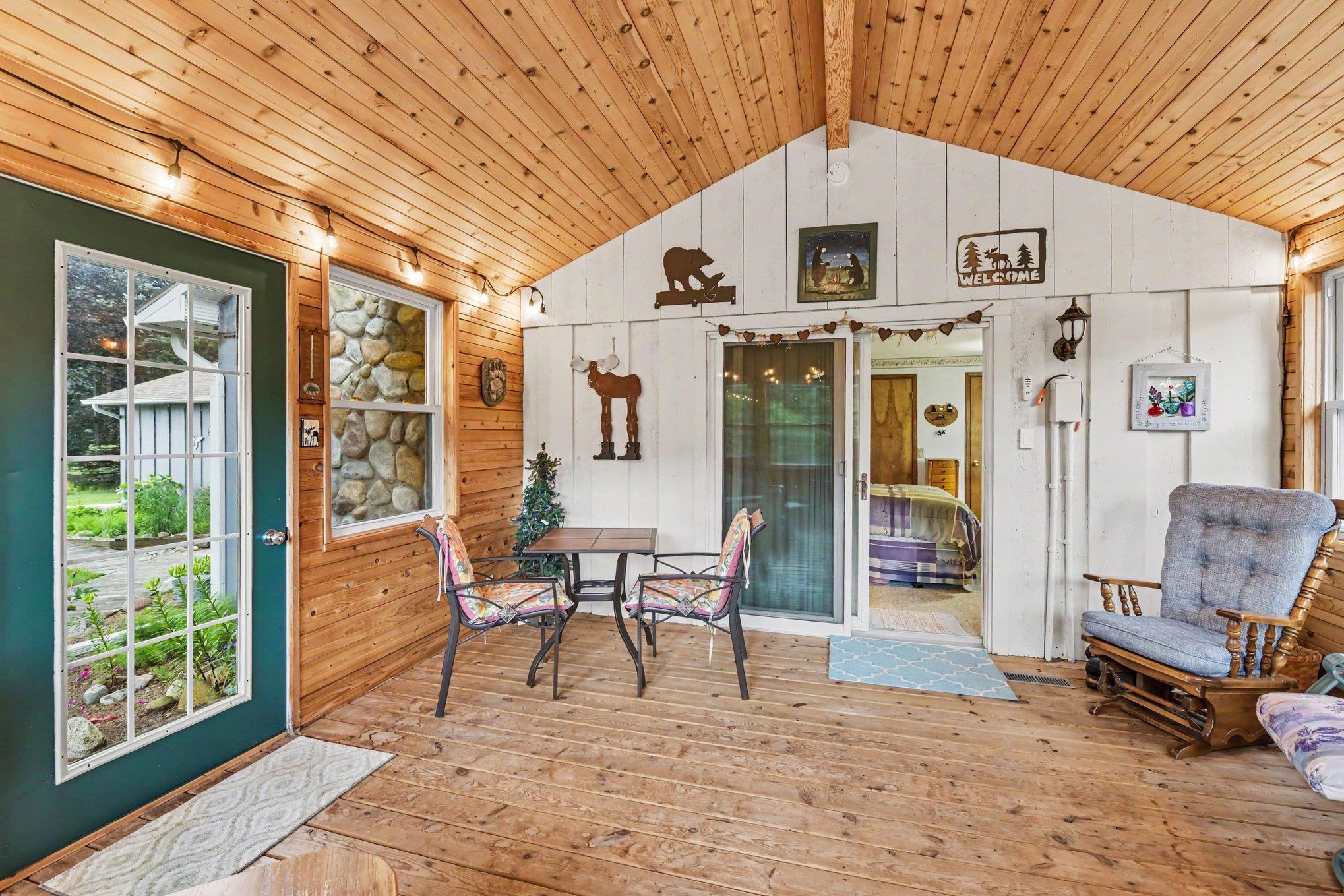 3091 Lake Ann Road Interlochen, MI 49643 - Photo 9 of 19 1947551-7f97ea46-afb0-4778-acdd-a945078959f4.JPG