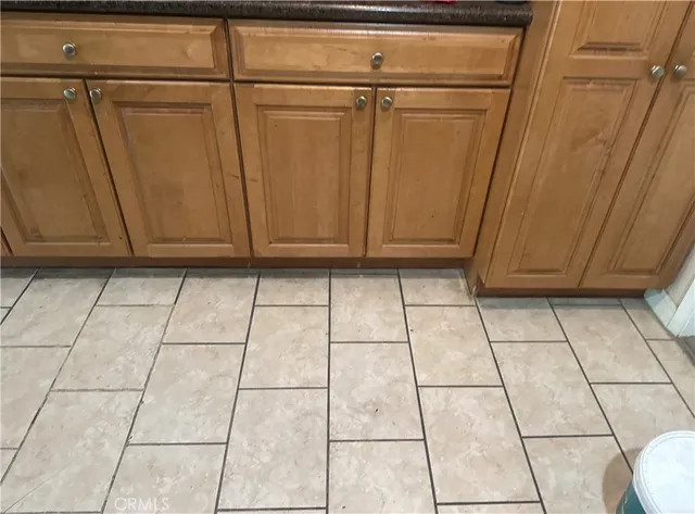 a view of a utility room