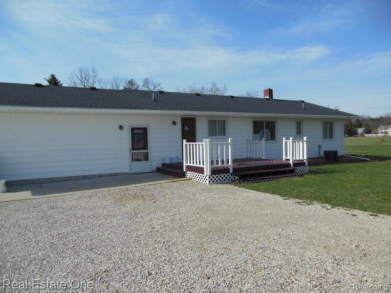 10530 Converse Road Fowlerville, MI 48836 - Photo 9 of 67 Back exterior view