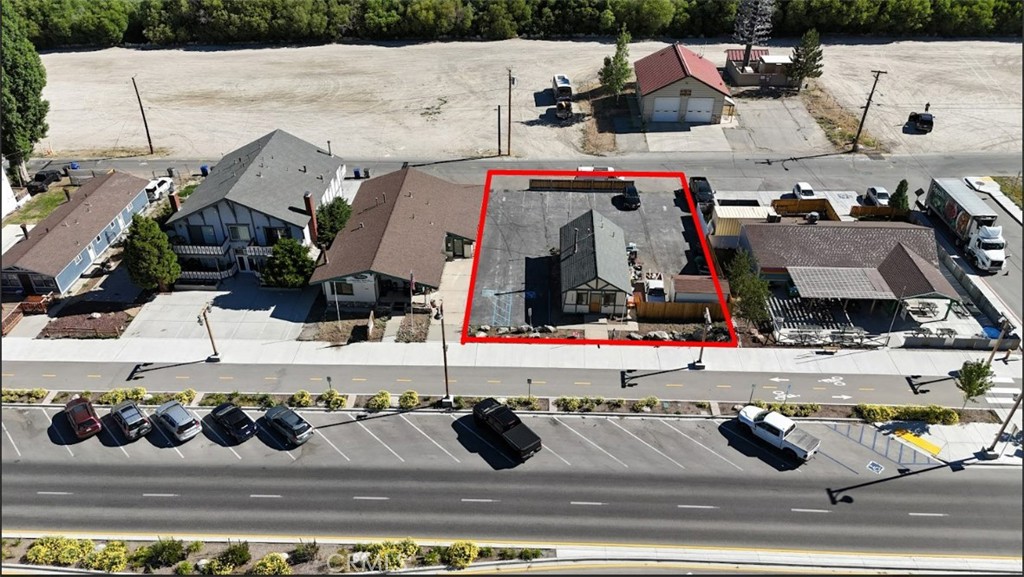 42598 Moonridge Road Big Bear Lake, CA 92315 - Photo 5 of 8