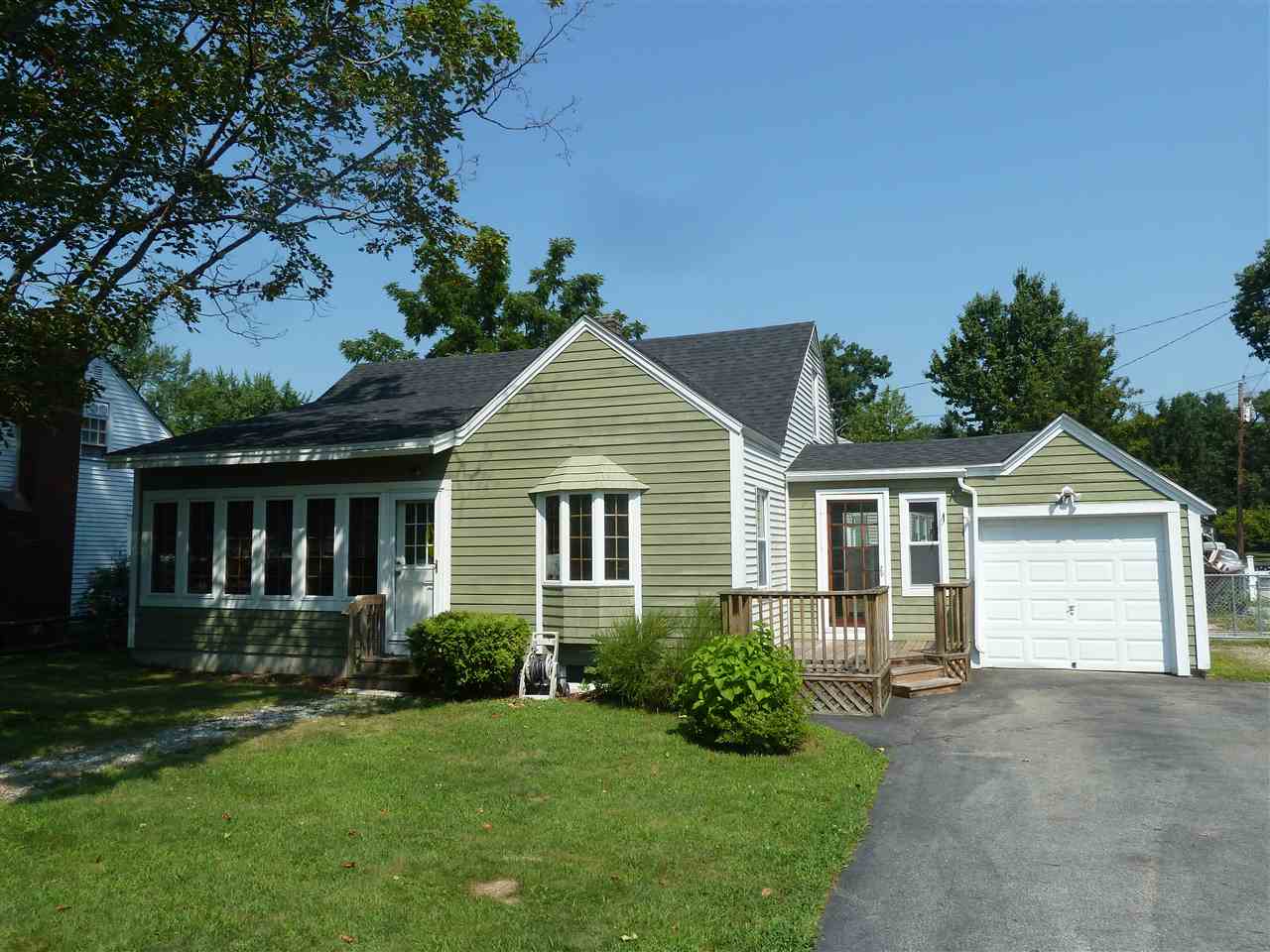 219 Goffstown Road Manchester, NH 03102 - Photo 10 of 11 Gallery Image 10