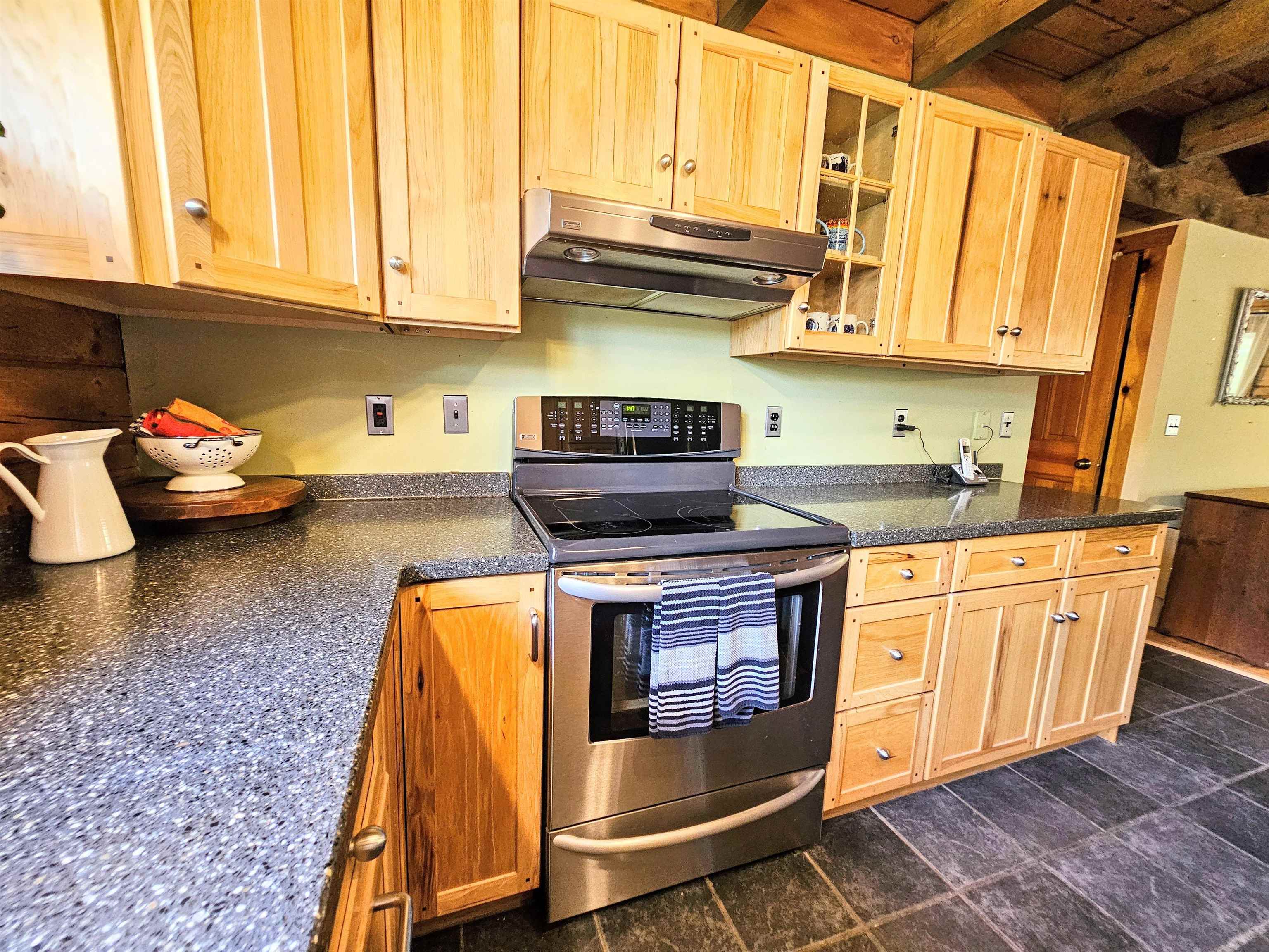 1422 Merrifield Road Whitingham, VT 05361 - Photo 18 of 47