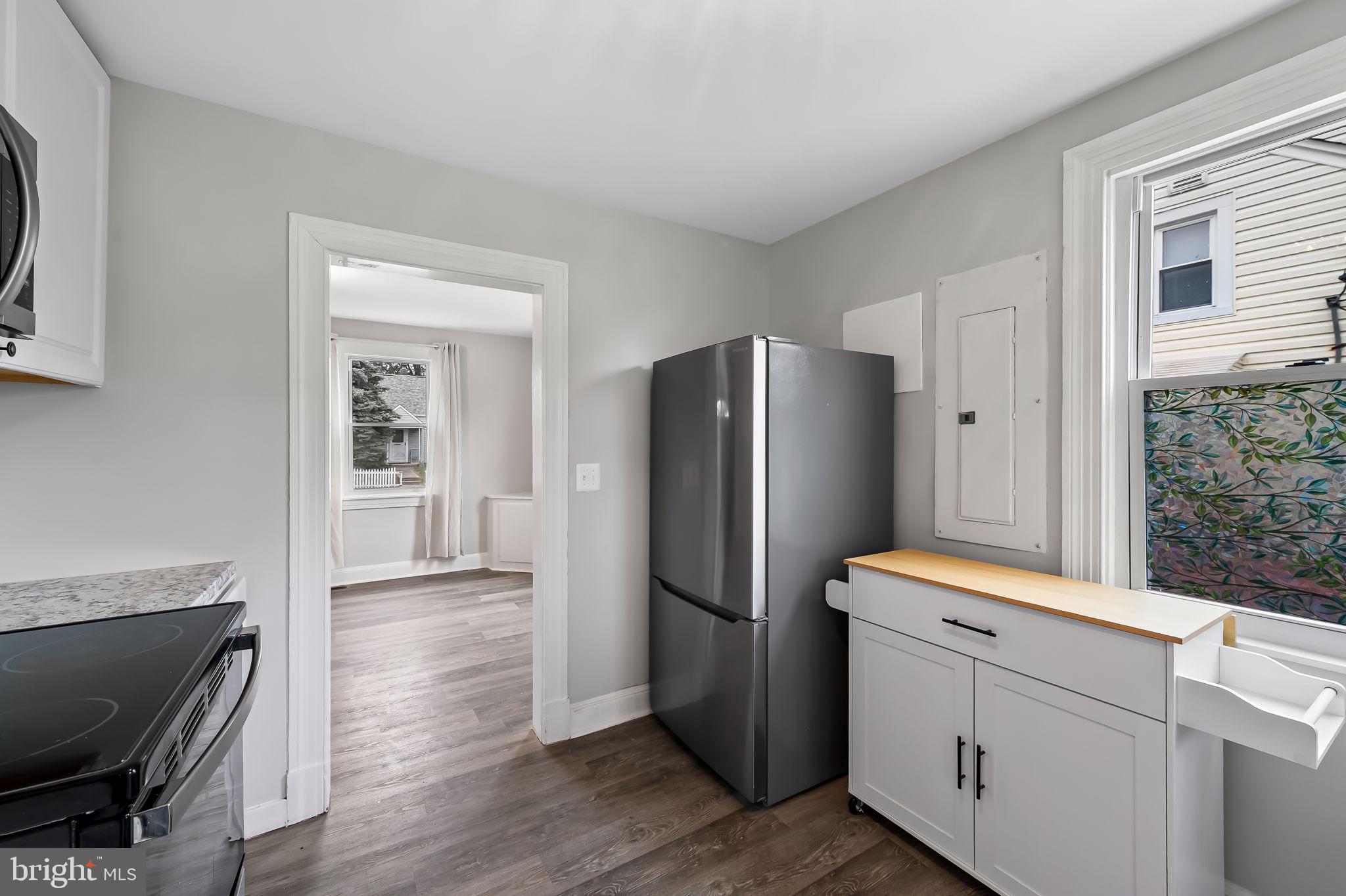18 Crafton Road Baltimore, MD 21221 - Photo 5 of 22