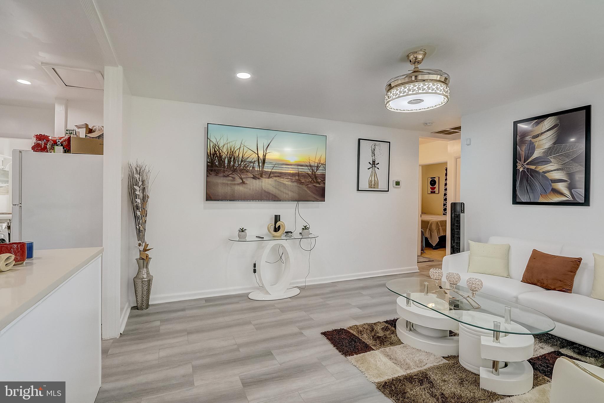 913 Rigg Road Burlington, NJ 08016 - Photo 4 of 28 Gallery Image 4