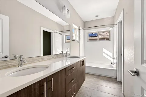 $1,250,000 | 2051 South Gilpin Street, Denver, CO 80210