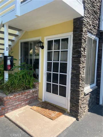 $2,900 | 356 East 20th Street, Unit D, Costa Mesa, CA 92627