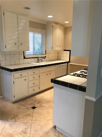 $2,900 | 356 East 20th Street, Unit D, Costa Mesa, CA 92627