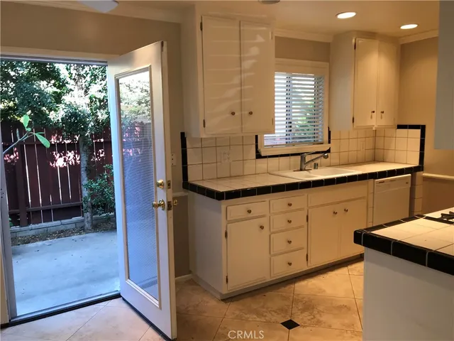 $2,900 | 356 East 20th Street, Unit D, Costa Mesa, CA 92627