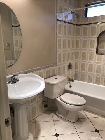 $2,900 | 356 East 20th Street, Unit D, Costa Mesa, CA 92627