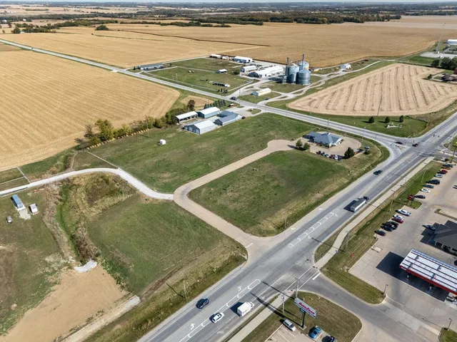 $100,000 | Lot 6 13th Avenue Court, Aledo, IL 61231