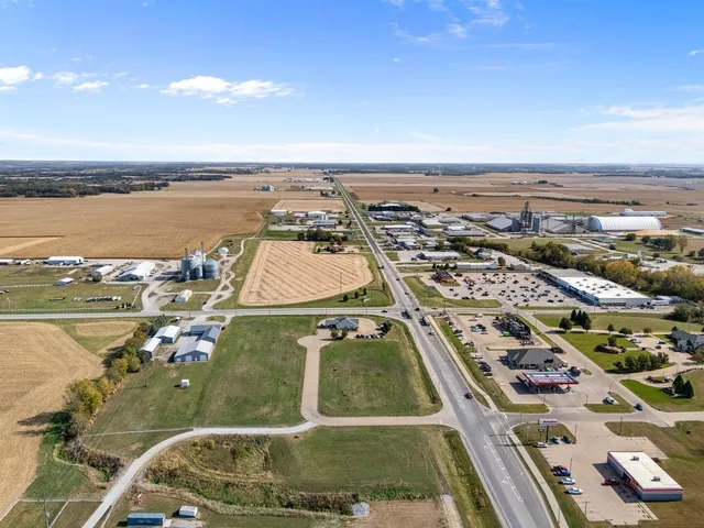 $100,000 | Lot 6 13th Avenue Court, Aledo, IL 61231