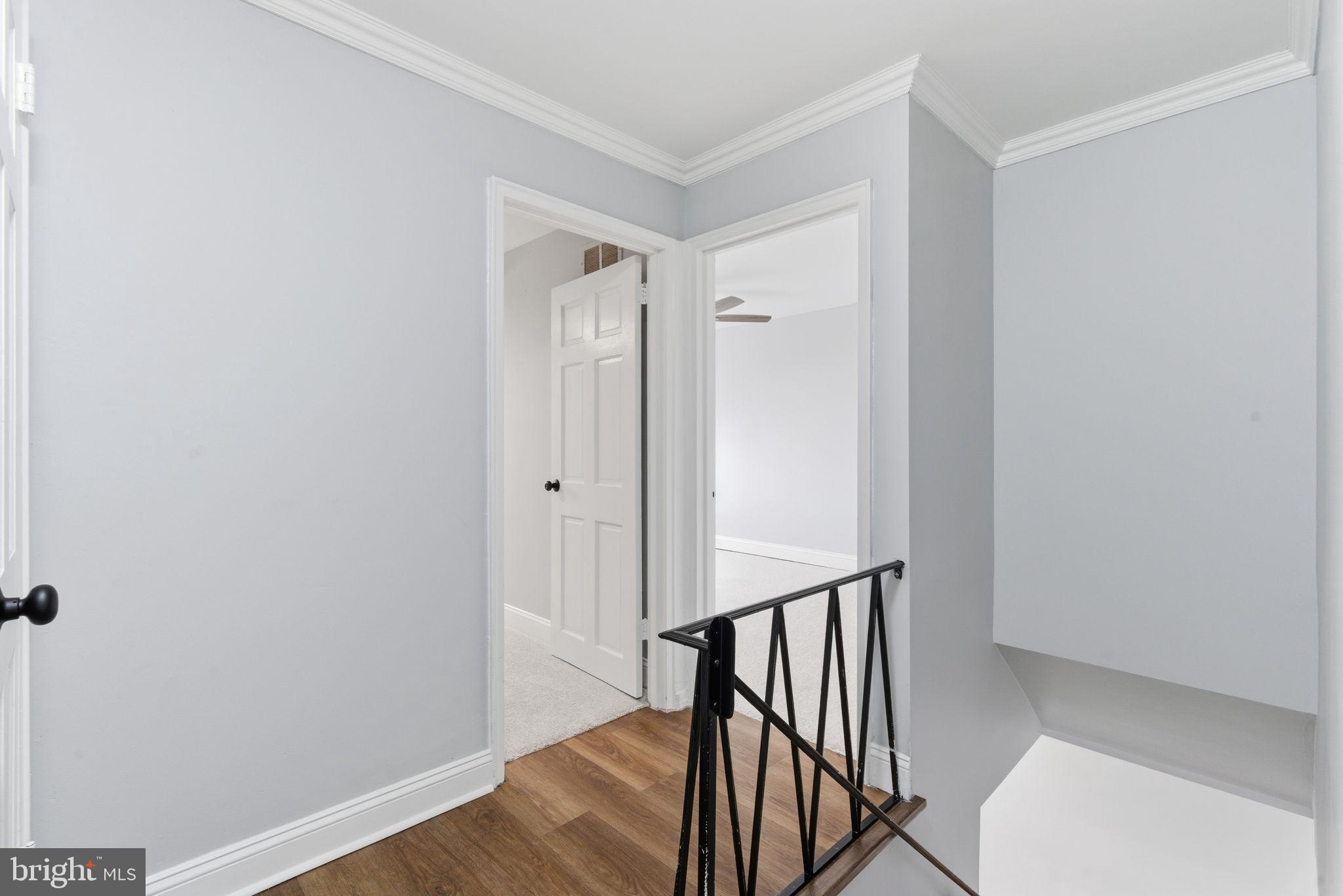 3728 West Country Club Road Philadelphia, PA 19131 - Photo 8 of 16 Upstairs hall