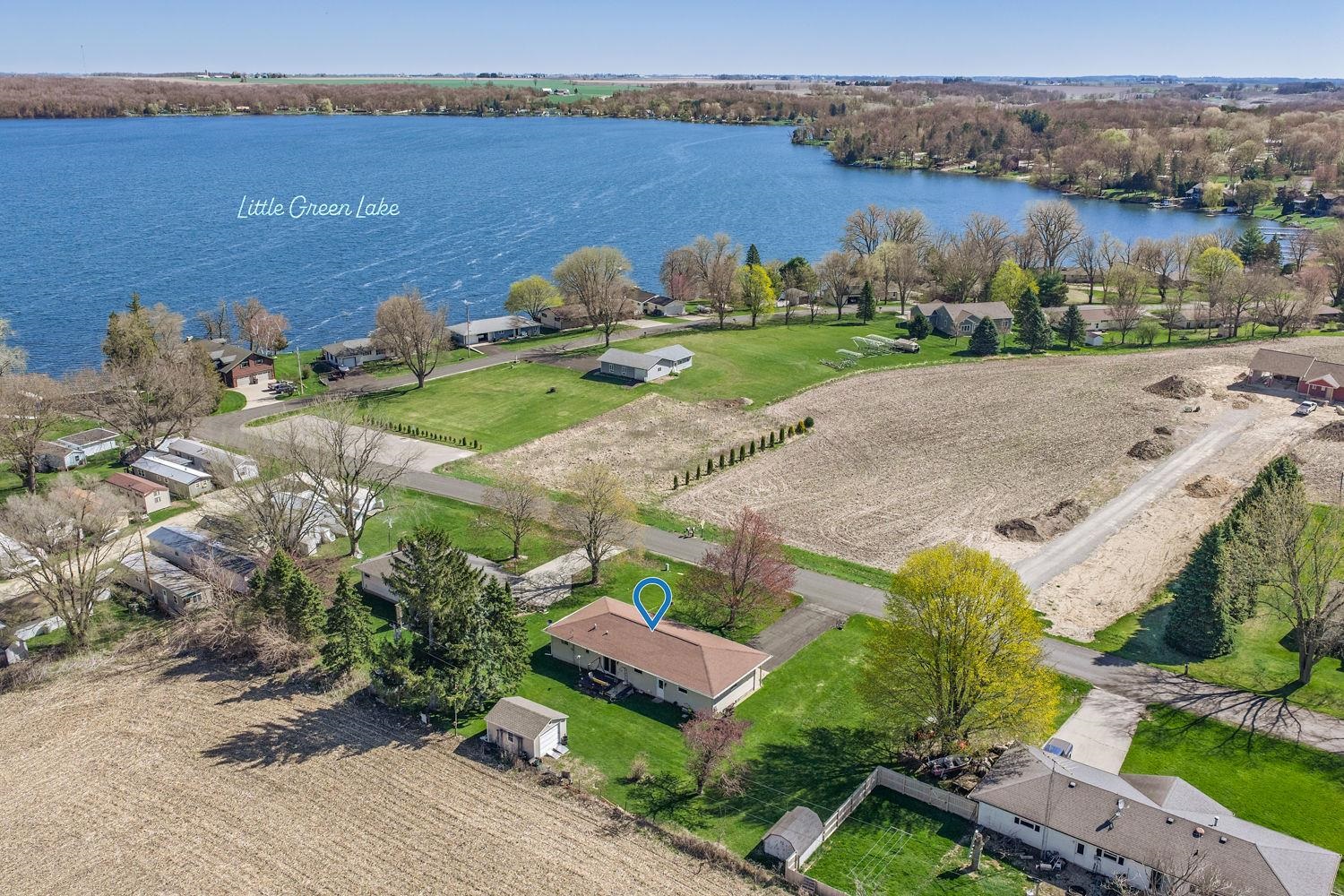 N2737 Welk Road Markesan, WI 53946 - Photo 6 of 31