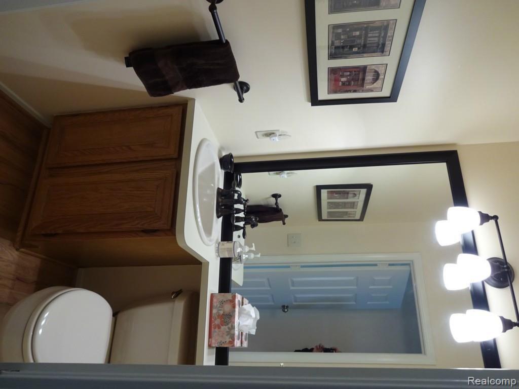 1979 North Fairview Lane Rochester, MI 48306 - Photo 26 of 35 DSC00369.jpg