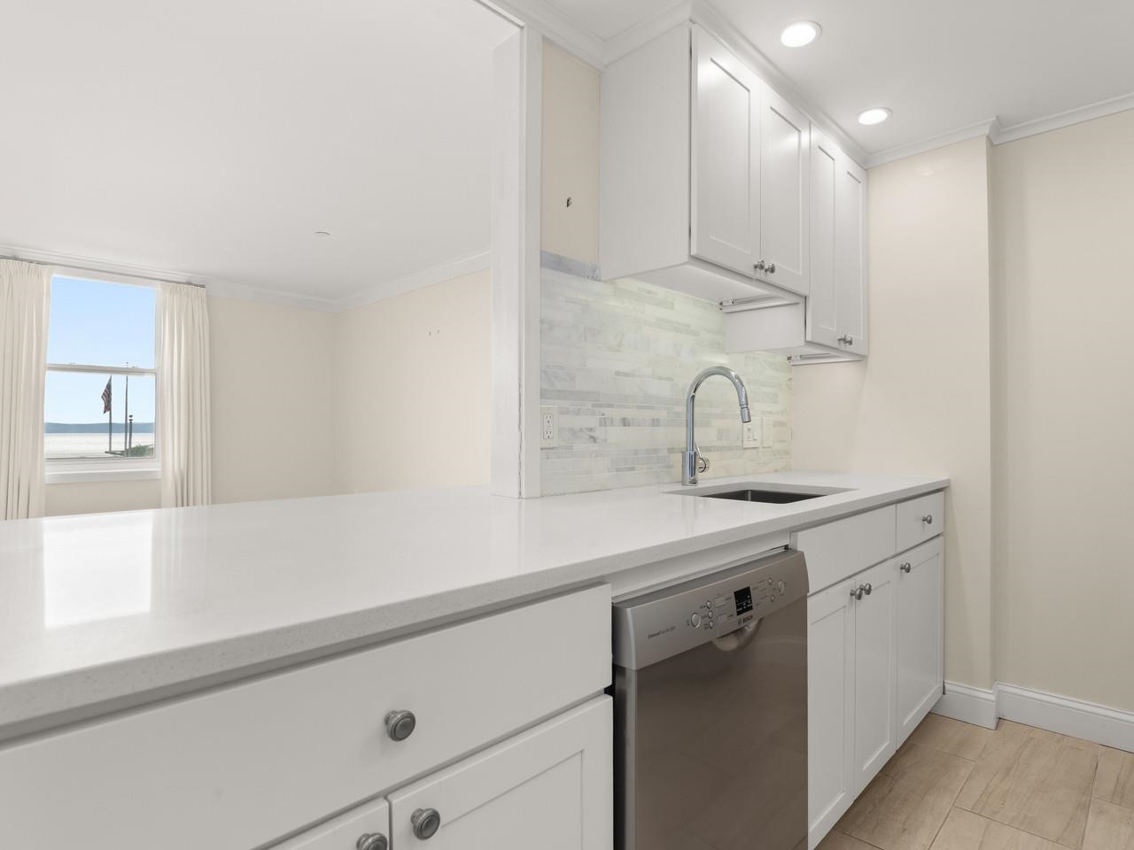 131 Main Street, Unit 403 Burlington, VT 05401 - Photo 14 of 28