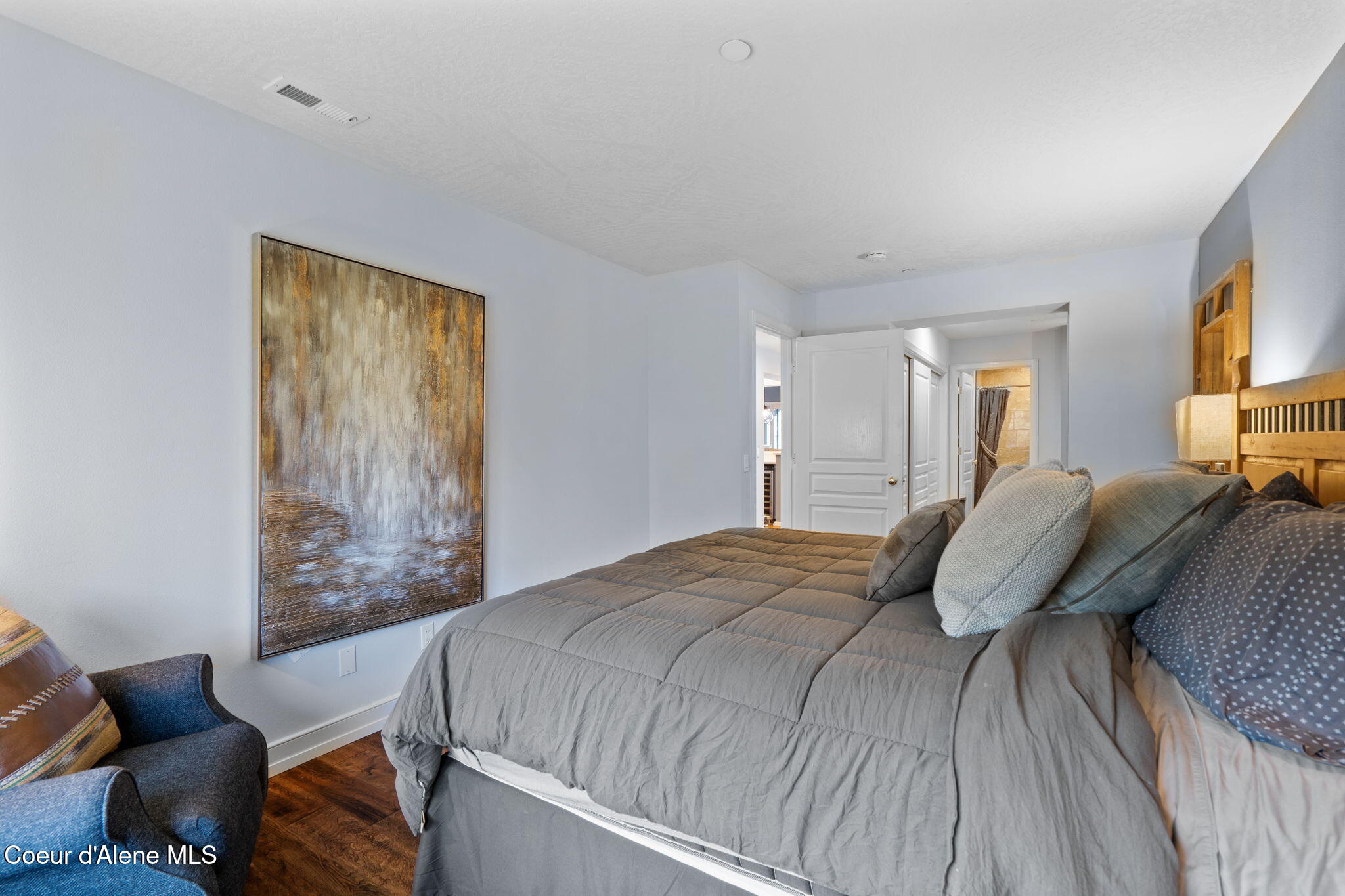 4797 South Arrow Point Drive, Unit 104 Harrison, ID 83833 - Photo 14 of 38 13-web-or-mls-DSC01218