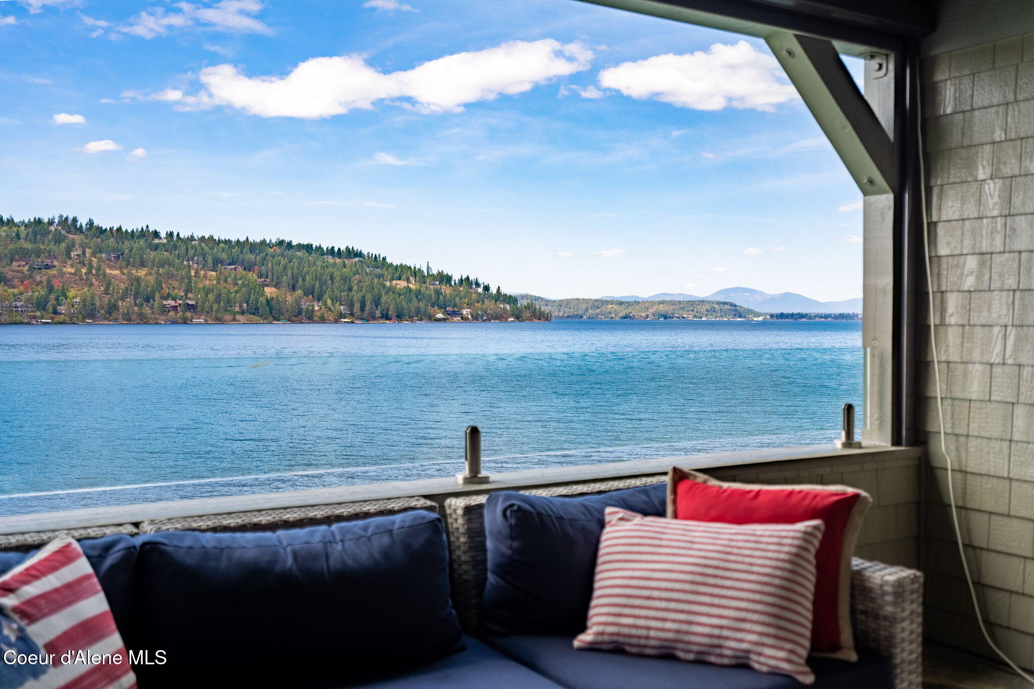 4797 South Arrow Point Drive, Unit 104 Harrison, ID 83833 - Photo 26 of 38 25-web-or-mls-DSC01309-HDR