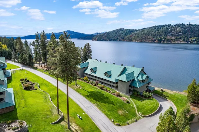 $750,000 | 4797 South Arrow Point Drive, Unit 104, Harrison, ID 83833