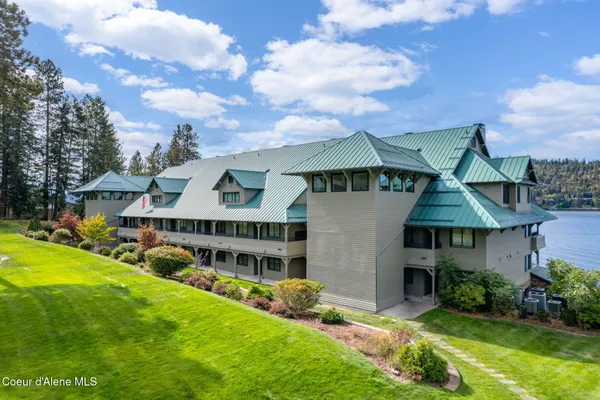 $750,000 | 4797 South Arrow Point Drive, Unit 104, Harrison, ID 83833