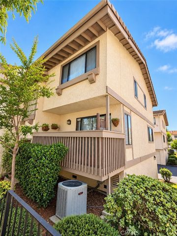 $599,900 | 26009 Alizia Canyon Drive, Unit E, Calabasas, CA 91302