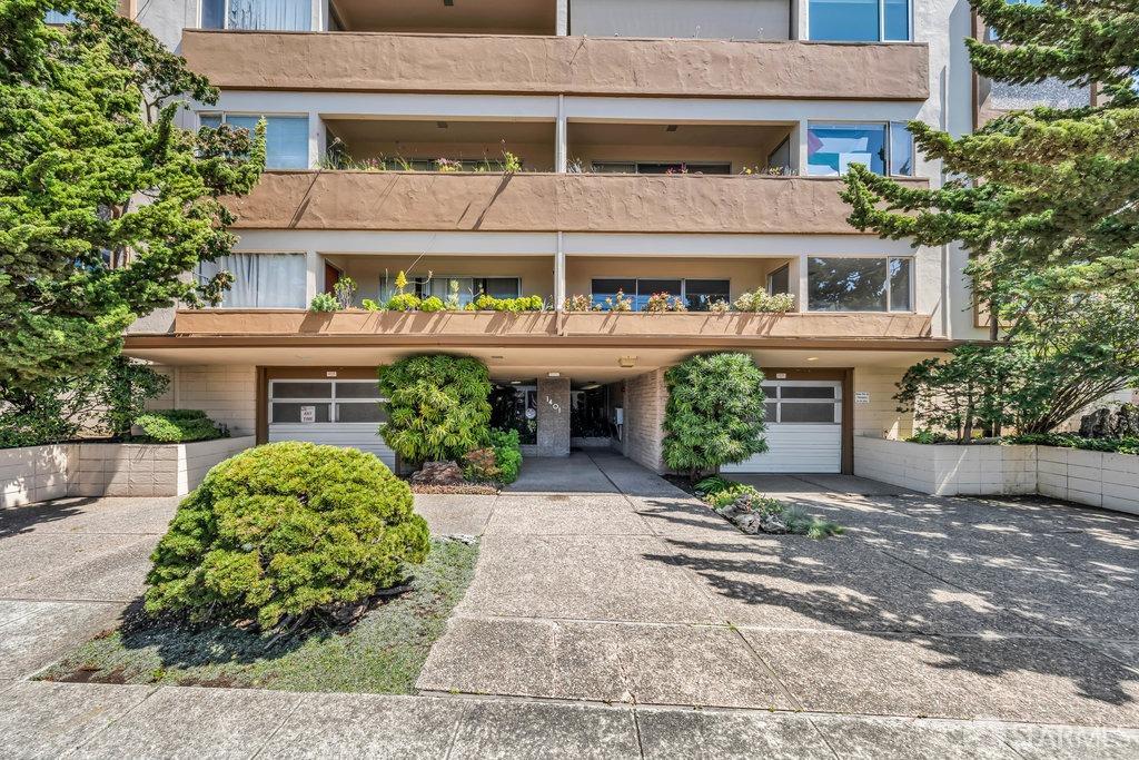 1401 Walnut Street, Unit 1B Berkeley, CA 94709 - Photo 3 of 53 front view of a house