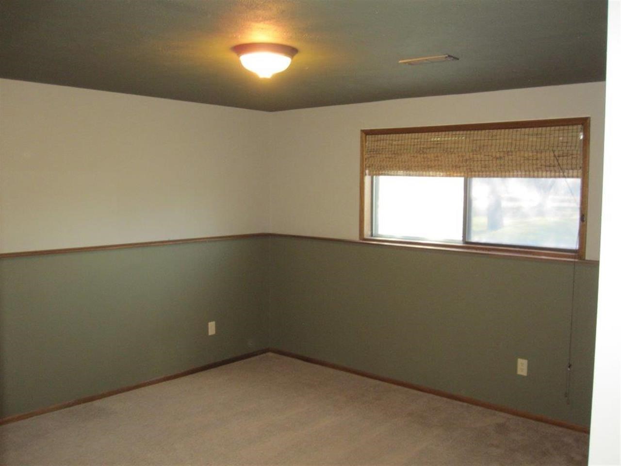 37214 North Prescott Road Deer Park, WA 99006 - Photo 10 of 20