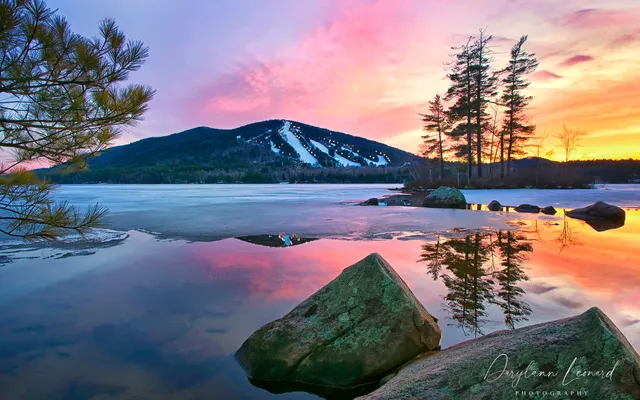 $669,900 | 56 Hydrangea Circle, Unit 10, Naples, ME 04055