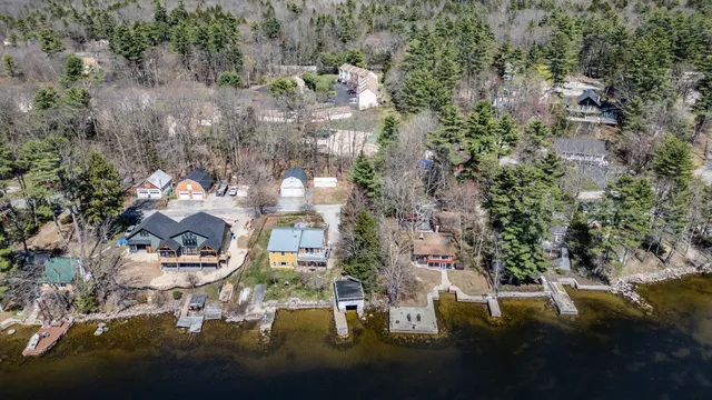 $669,900 | 56 Hydrangea Circle, Unit 10, Naples, ME 04055