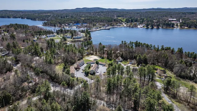 $669,900 | 56 Hydrangea Circle, Unit 10, Naples, ME 04055