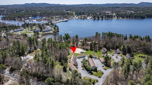 $669,900 | 56 Hydrangea Circle, Unit 10, Naples, ME 04055