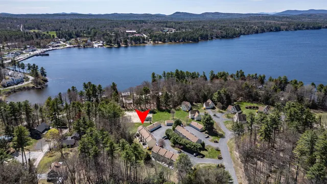 $669,900 | 56 Hydrangea Circle, Unit 10, Naples, ME 04055
