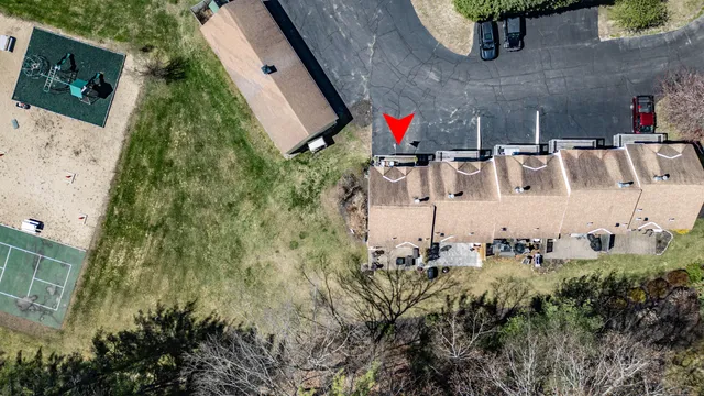 $669,900 | 56 Hydrangea Circle, Unit 10, Naples, ME 04055