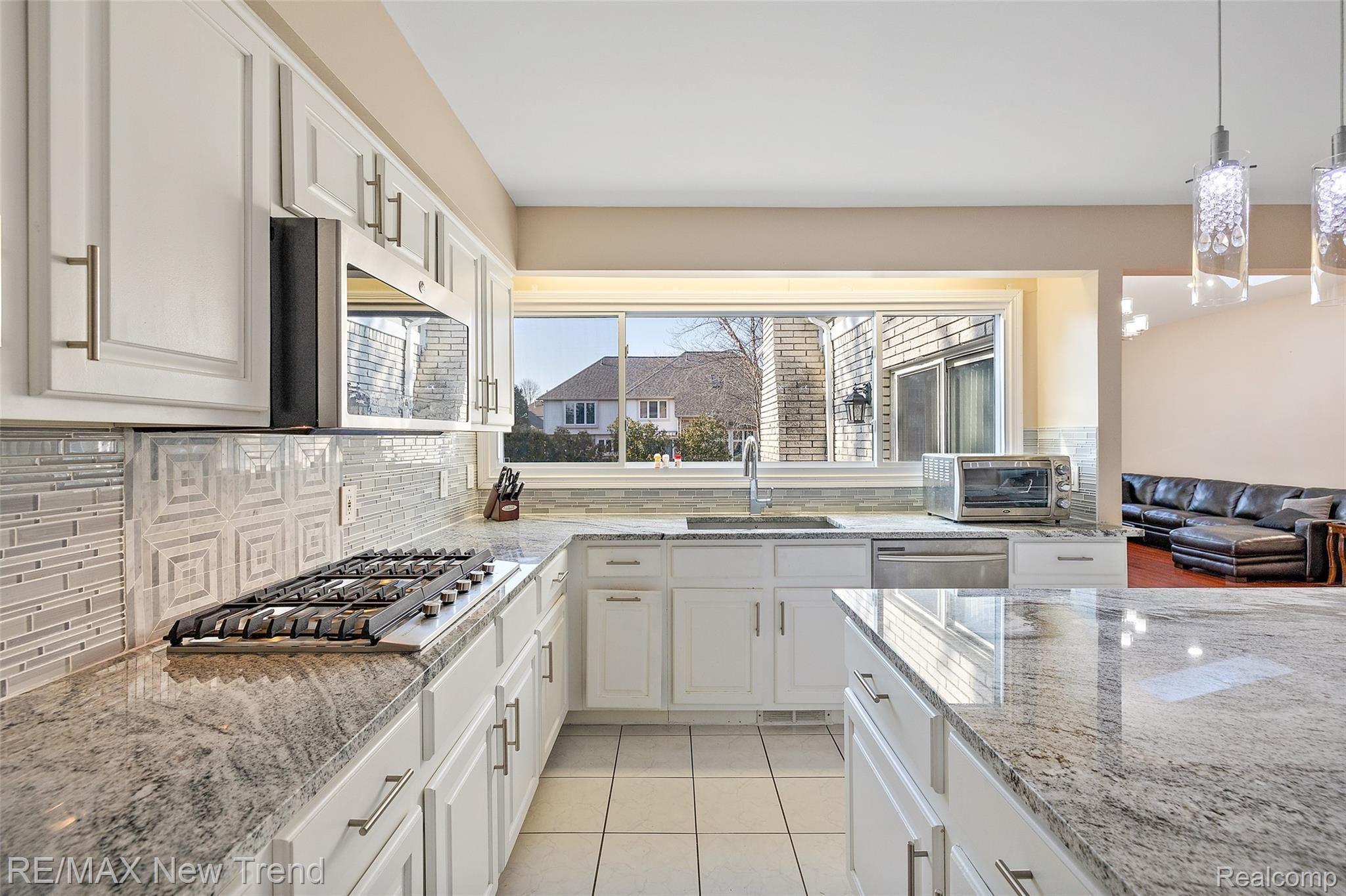 4797 Rambling Drive Troy, MI 48098 - Photo 25 of 59 4797 Rambling Dr-38.jpg