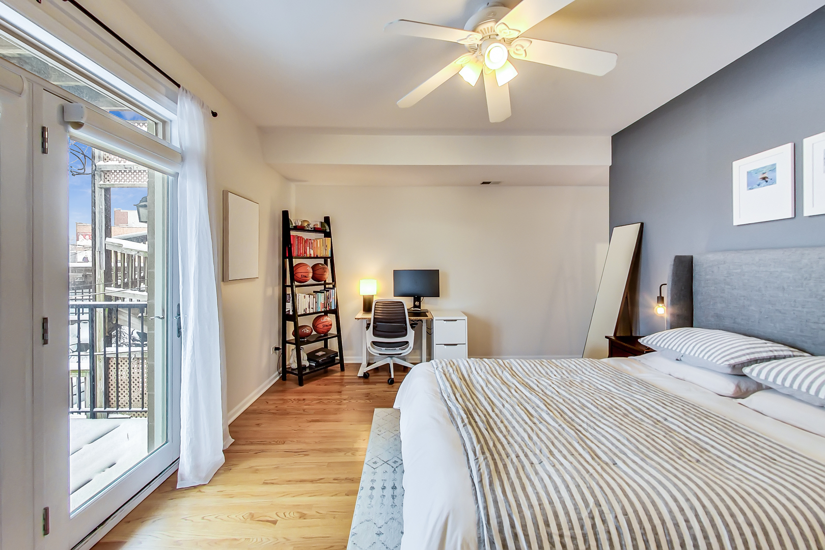 3531 North Reta Avenue, Unit 2 Chicago, IL 60657 - Photo 14 of 27