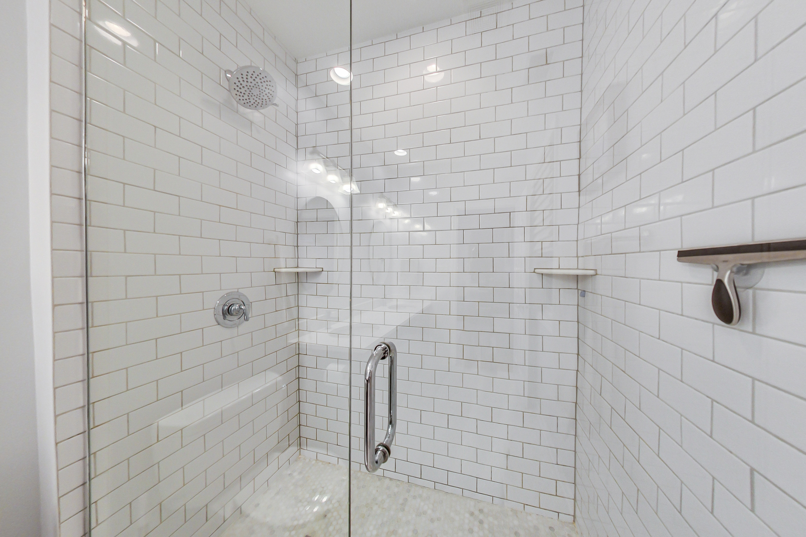 3531 North Reta Avenue, Unit 2 Chicago, IL 60657 - Photo 17 of 27