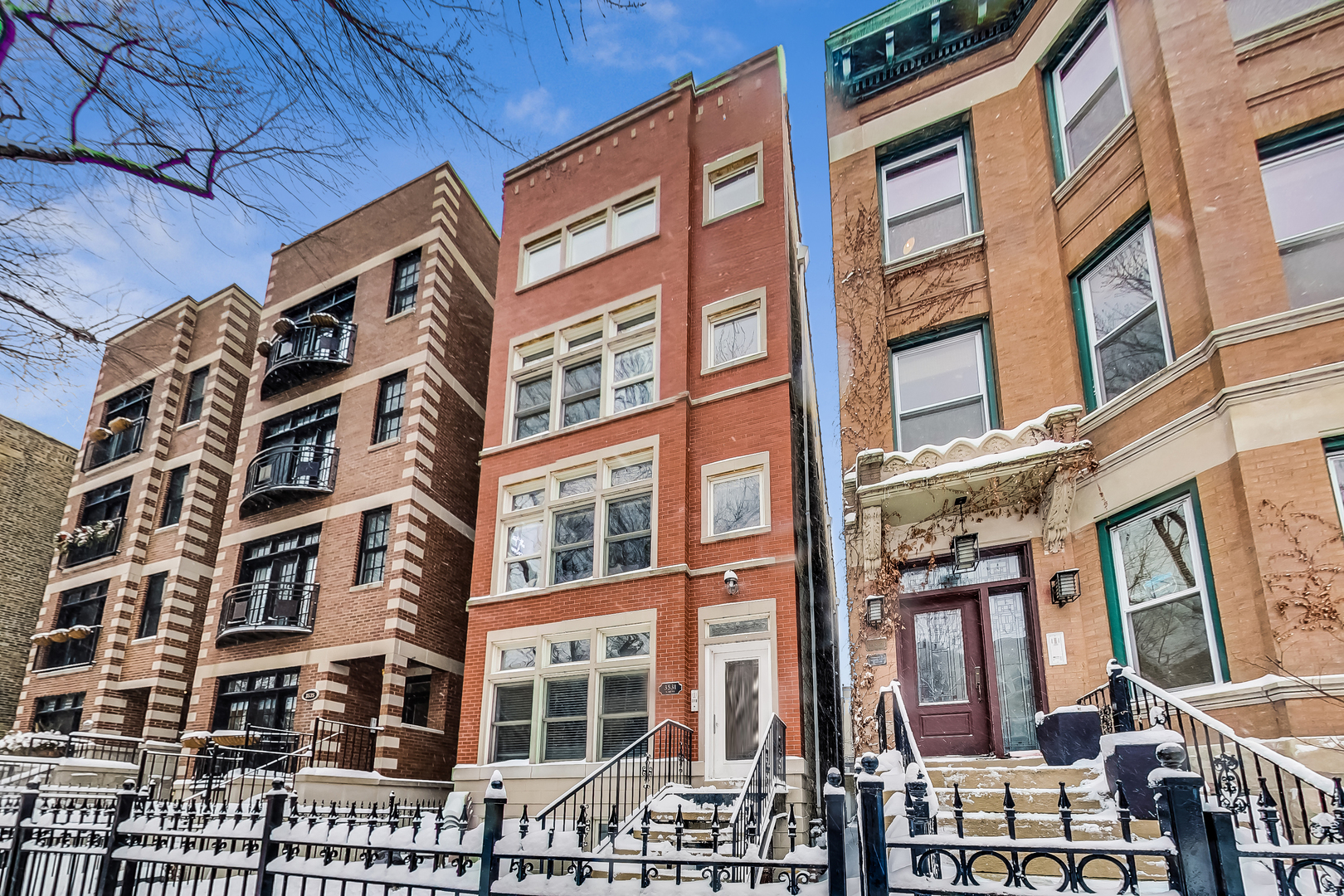 3531 North Reta Avenue, Unit 2 Chicago, IL 60657 - Photo 2 of 27
