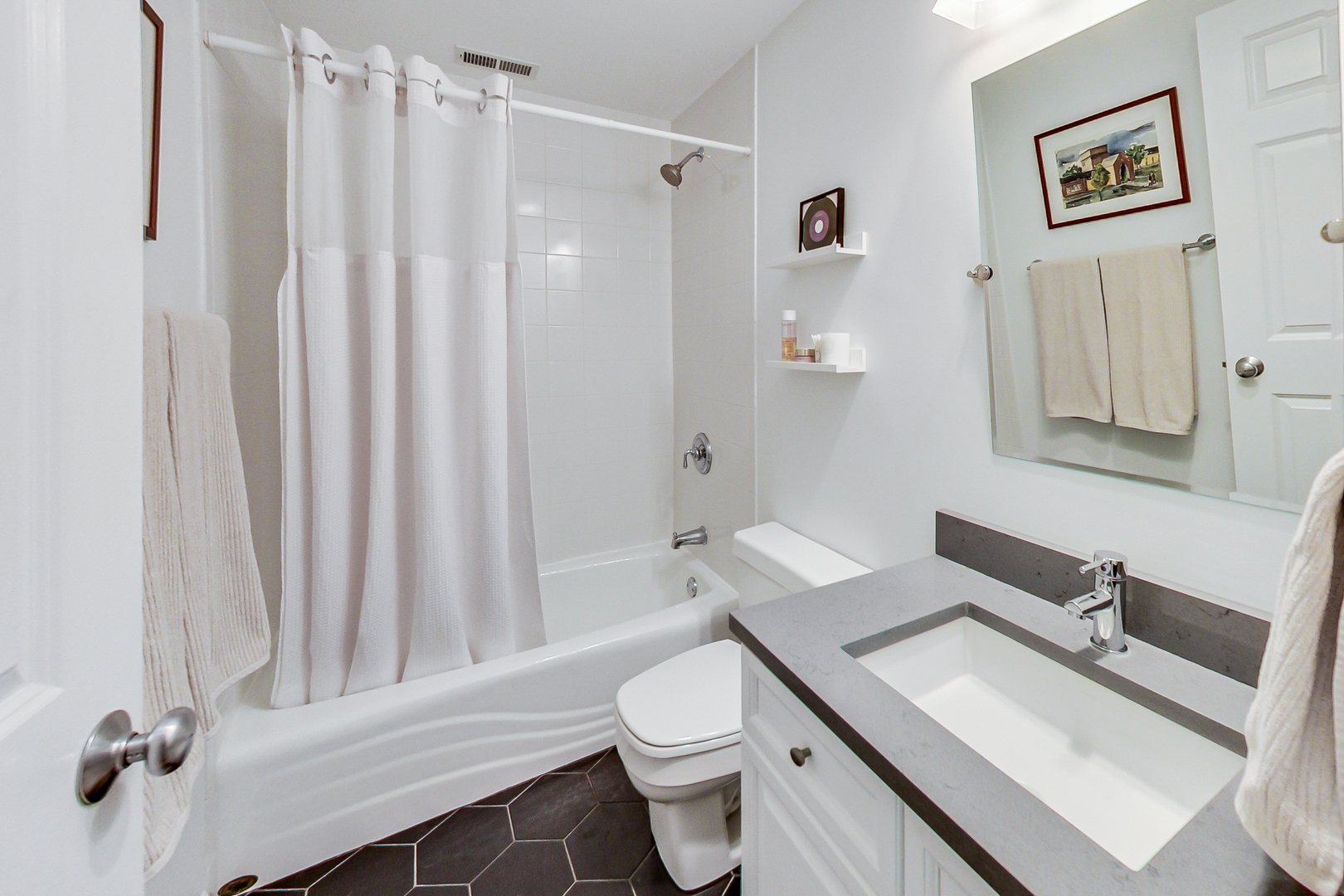 3531 North Reta Avenue, Unit 2 Chicago, IL 60657 - Photo 22 of 27