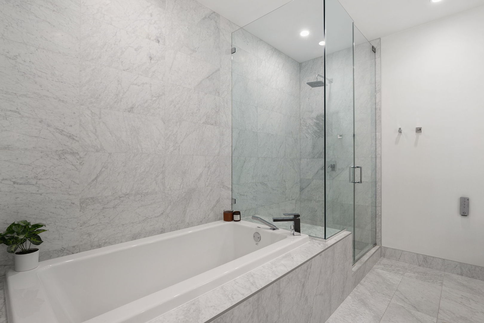 111 South Peoria Street, Unit 506 Chicago, IL 60607 - Photo 23 of 34