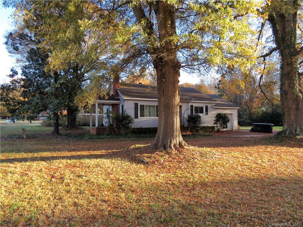 9432 McCoy Road Huntersville, NC 28078 - Photo 3 of 10 Gallery Image 3