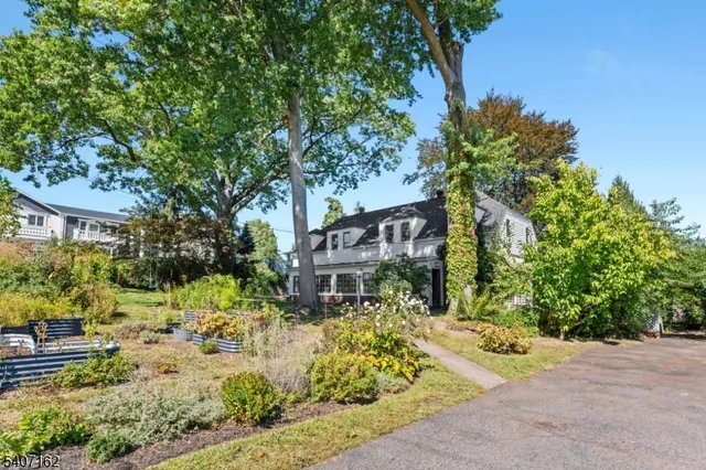 $6,000 | 16 Lynn Drive, Clifton, NJ 07013