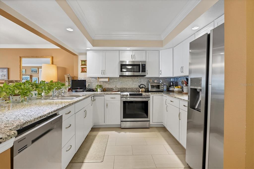 101 South Gulfstream Avenue, Unit 4A Sarasota, FL 34236 - Photo 9 of 37