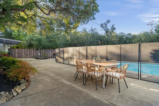 $4,750,000 | 12272 Windsor Court, Los Altos Hills, CA 94022