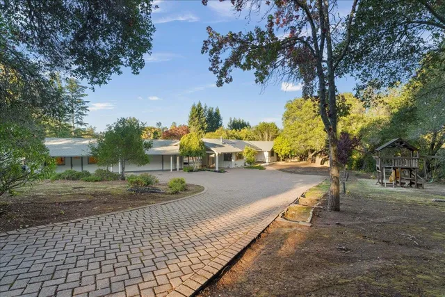 $4,750,000 | 12272 Windsor Court, Los Altos Hills, CA 94022