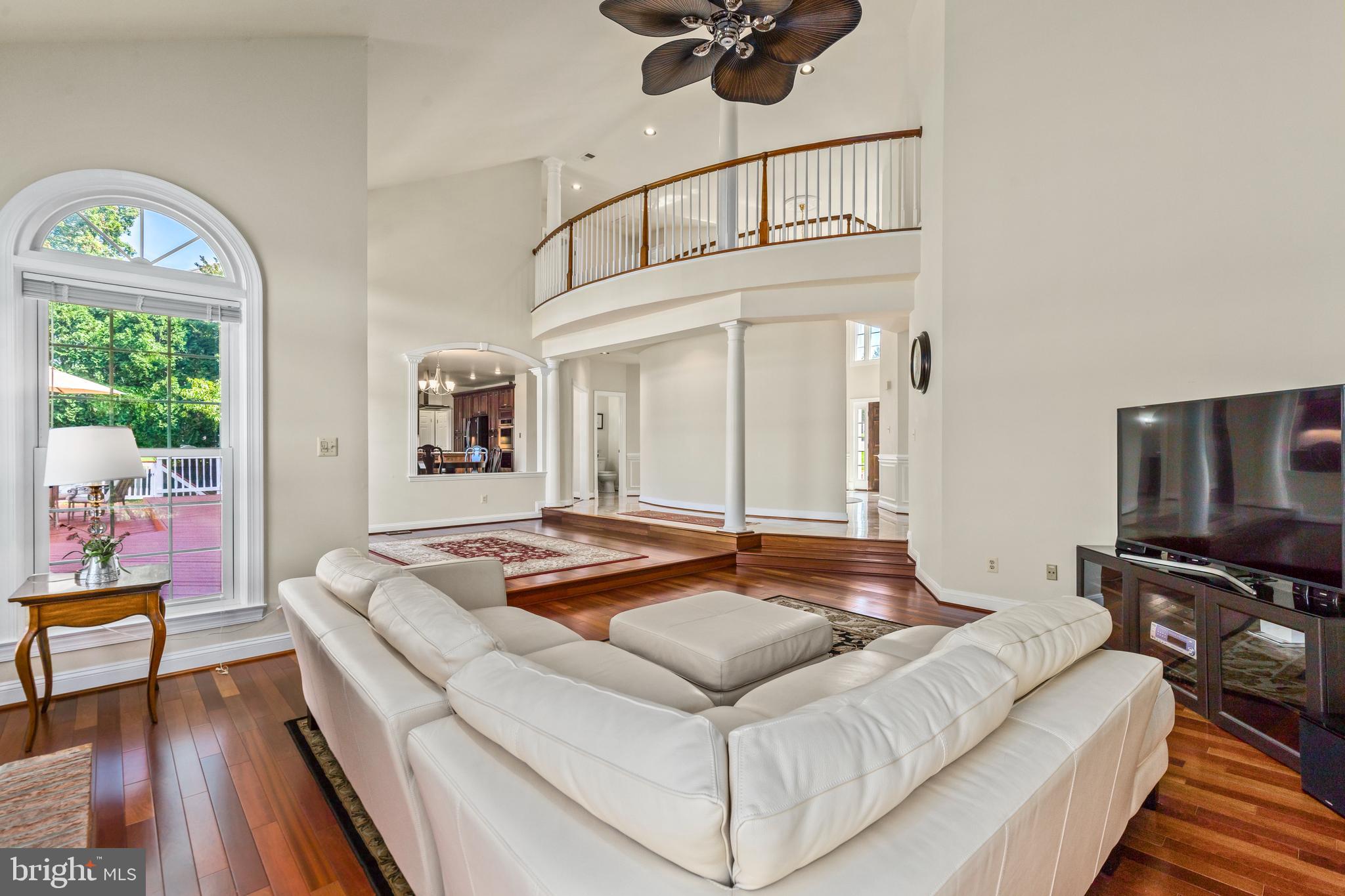 9733 Middleton Ridge Road Vienna, VA 22182 - Photo 15 of 54