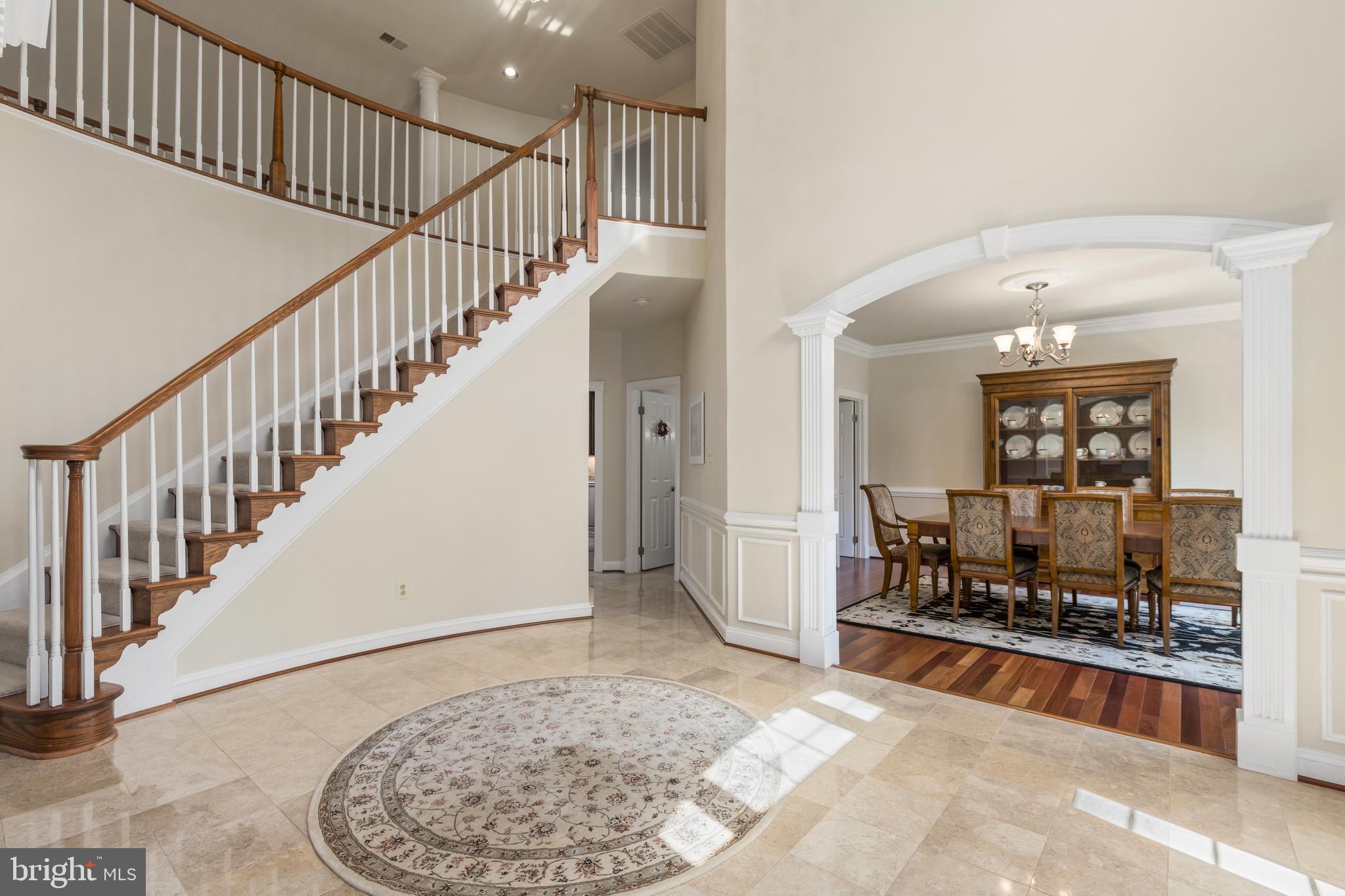 9733 Middleton Ridge Road Vienna, VA 22182 - Photo 3 of 54 Grand Foyer