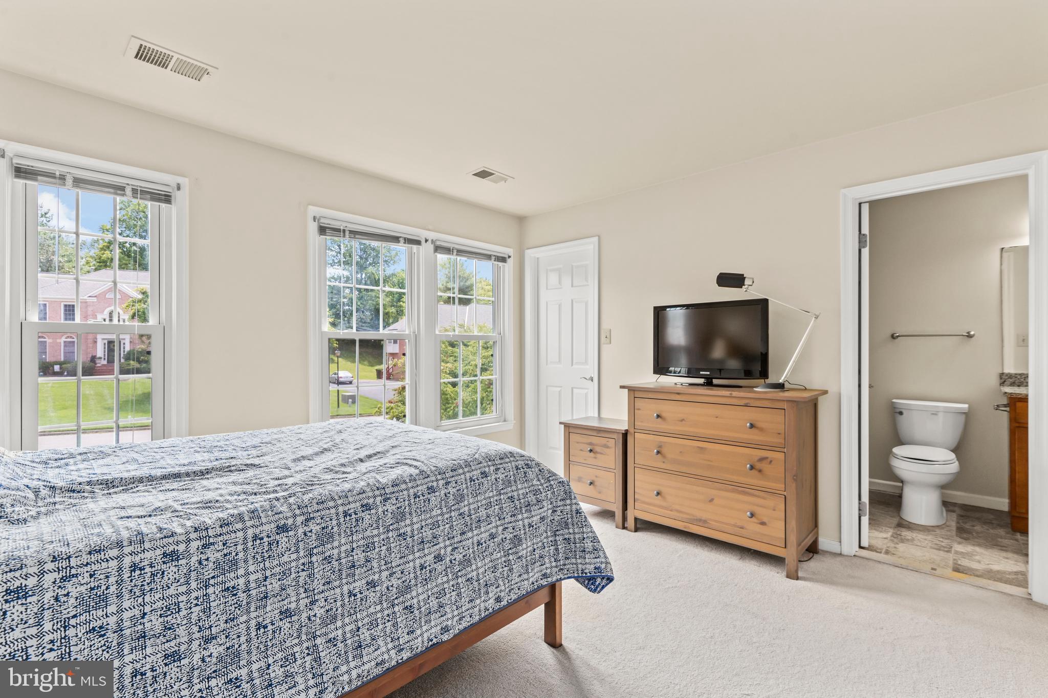 9733 Middleton Ridge Road Vienna, VA 22182 - Photo 33 of 54